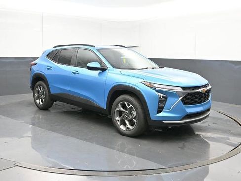 New 2026 Chevrolet Trax LT w/ Driver Confidence Package image 7