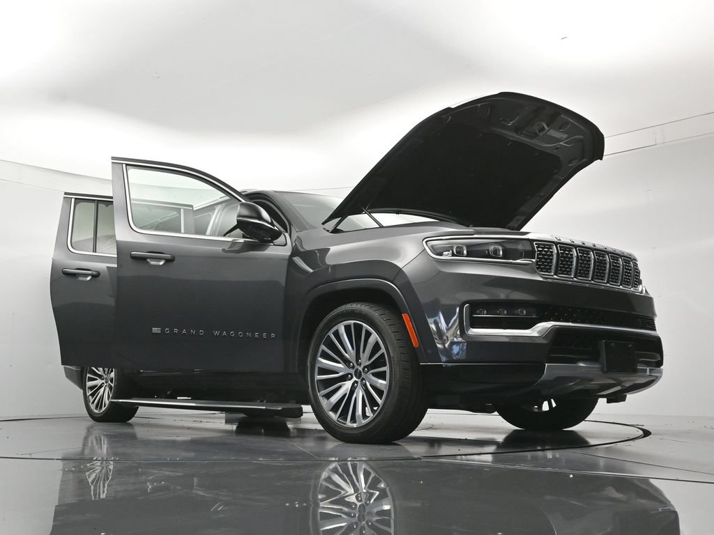 Used 2024 Jeep Grand Wagoneer L Series III AWD/4WD image 53