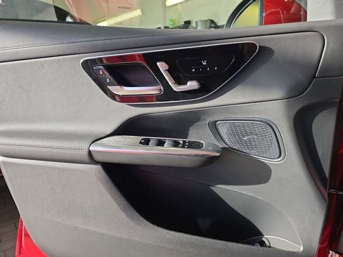 New 2026 Mercedes-Benz GLC 300 image 27