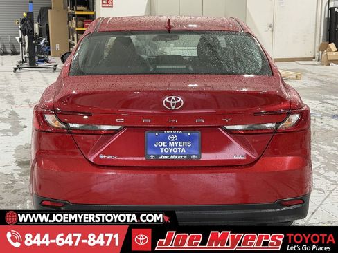 Used 2025 Toyota Camry LE image 8