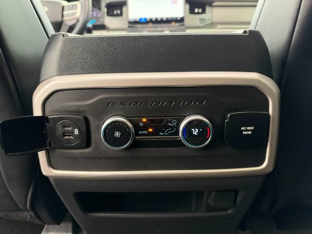 Used 2023 Ford Expedition XLT AWD/4WD image 22
