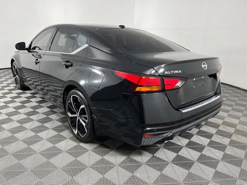Used 2023 Nissan Altima 2.5 SR FWD image 8