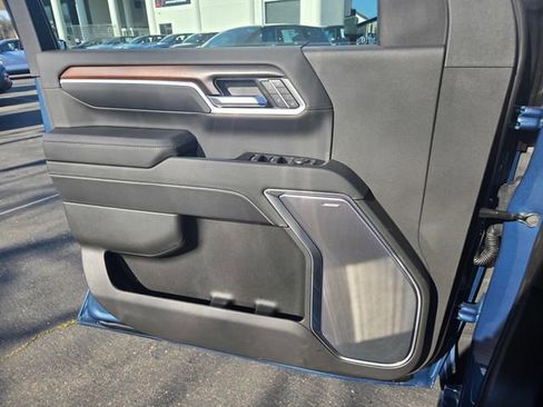 New 2026 GMC Sierra 3500 Denali w/ Denali Reserve Package image 24