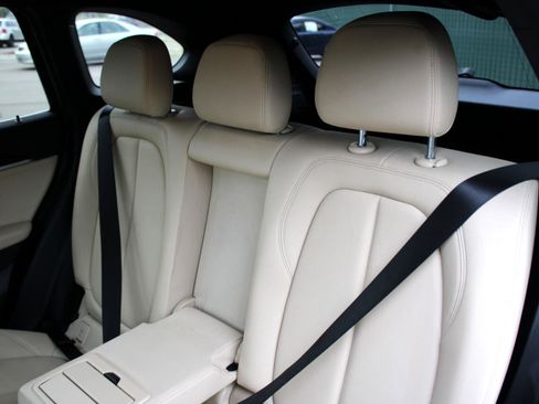 Used 2017 BMW X1 sDrive28i image 18