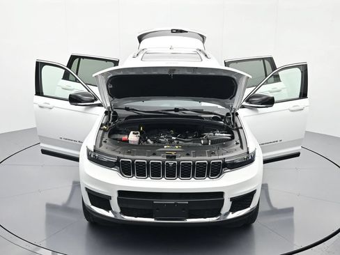 Used 2024 Jeep Grand Cherokee L Limited w/ Luxury Tech Group II AWD/4WD image 46