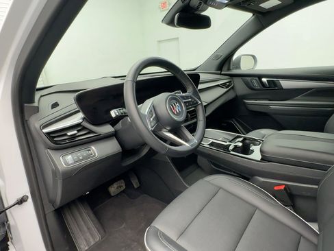 Certified 2025 Buick Enclave Preferred image 4