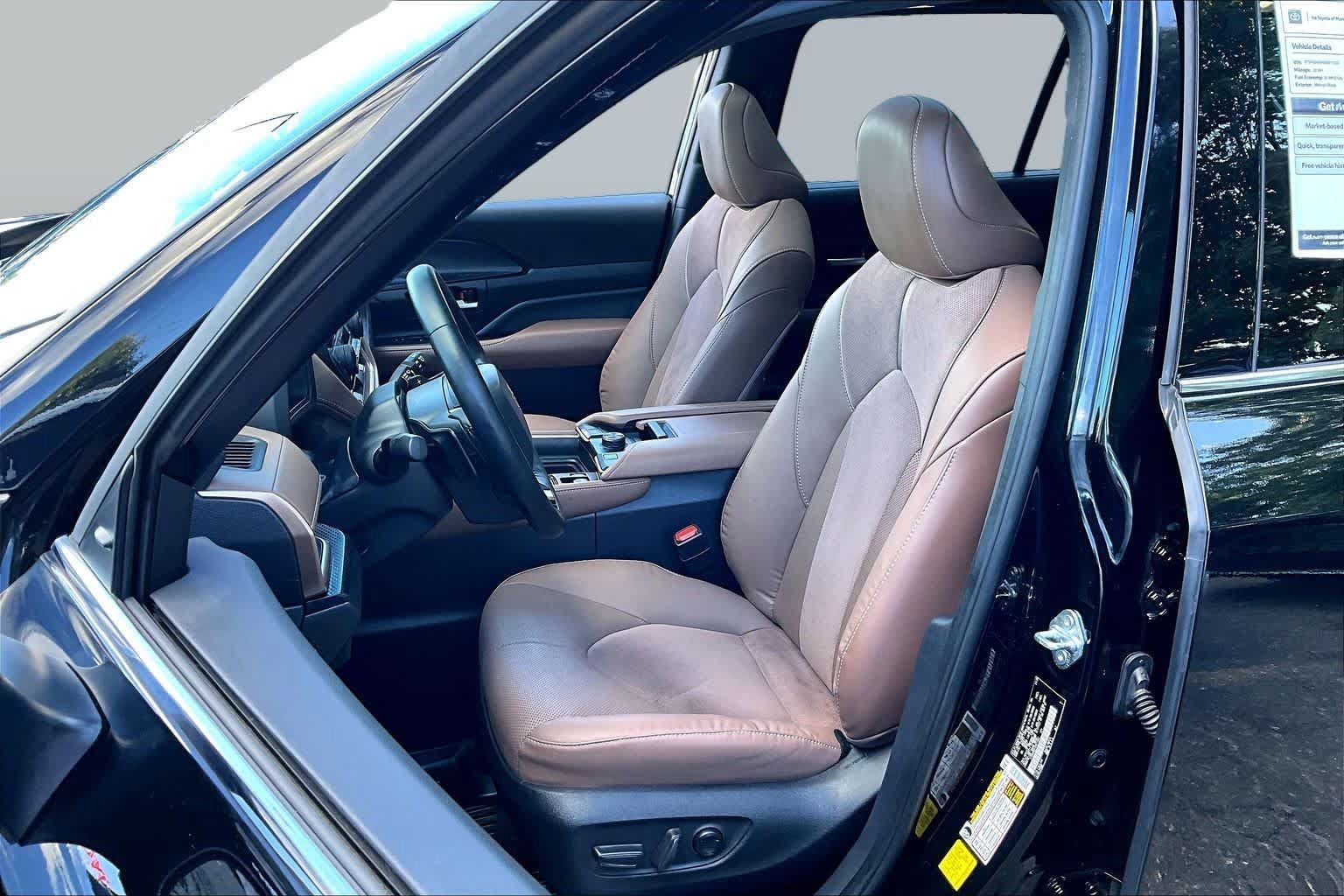 Used 2025 Toyota Grand Highlander AWD Hybrid image 9