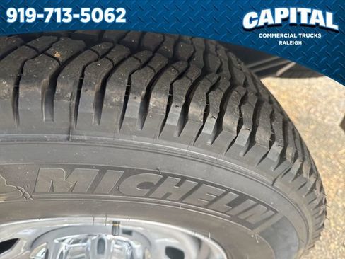 New 2026 Ford F250 XL w/ XL Chrome Package image 14