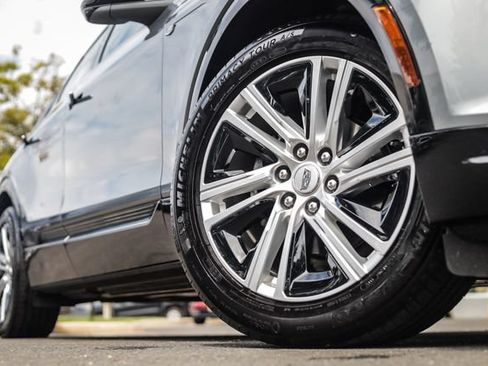 Used 2024 Cadillac Lyriq Tech AWD/4WD image 16
