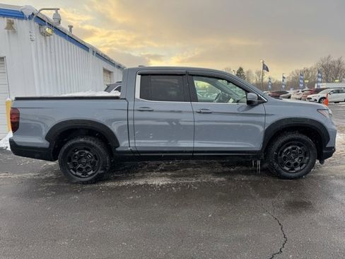 Used 2025 Honda Ridgeline RTL+ image 1