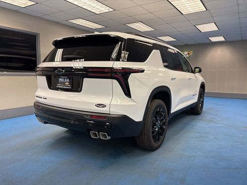 New 2026 Chevrolet Traverse LT w/ Midnight/Sport Edition AWD/4WD image 2