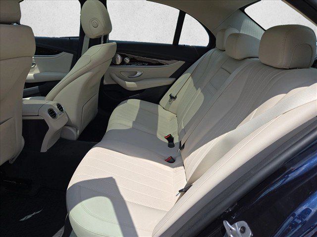 Used 2022 Mercedes-Benz E 350 Sedan image 19