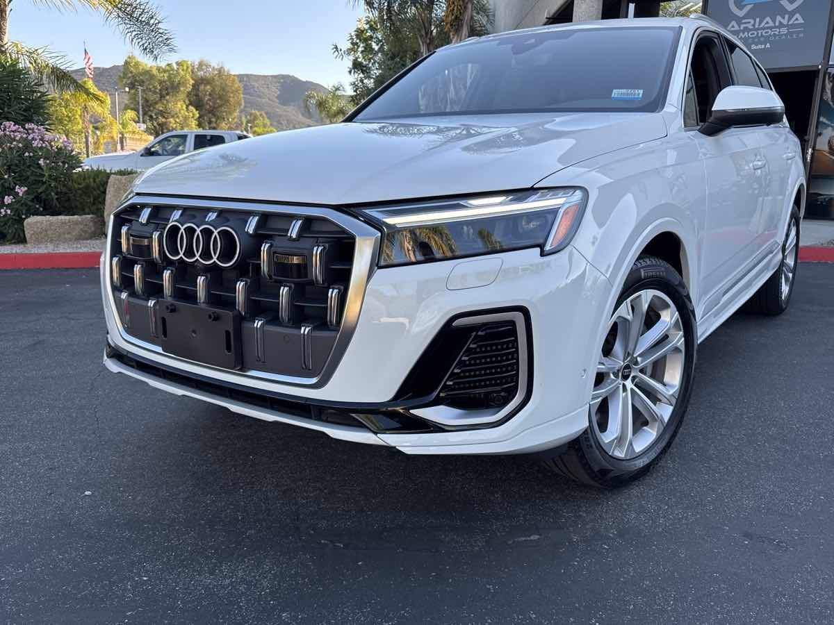 Used 2025 Audi Q7 3.0T Premium Plus AWD/4WD image 9