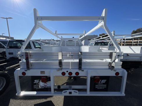 New 2025 Ford F550 2WD Regular Cab Super Duty image 5