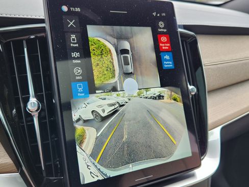 New 2026 Volvo XC90 T8 Plus w/ Protection Package Premier image 11