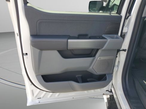 New 2025 Ford F150 Lariat w/ Equipment Group 501A Mid image 31