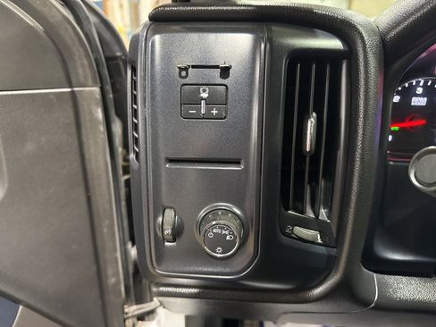 Used 2017 GMC Sierra 3500 4x4 Regular Cab image 14