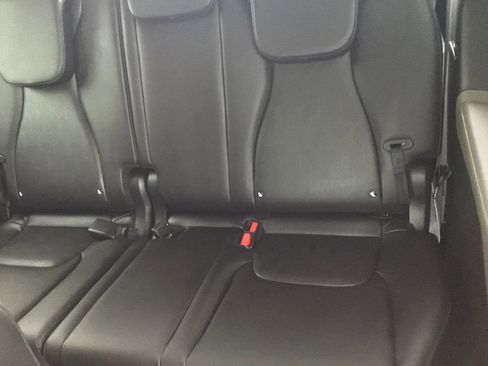 New 2026 Kia Carnival SX image 16