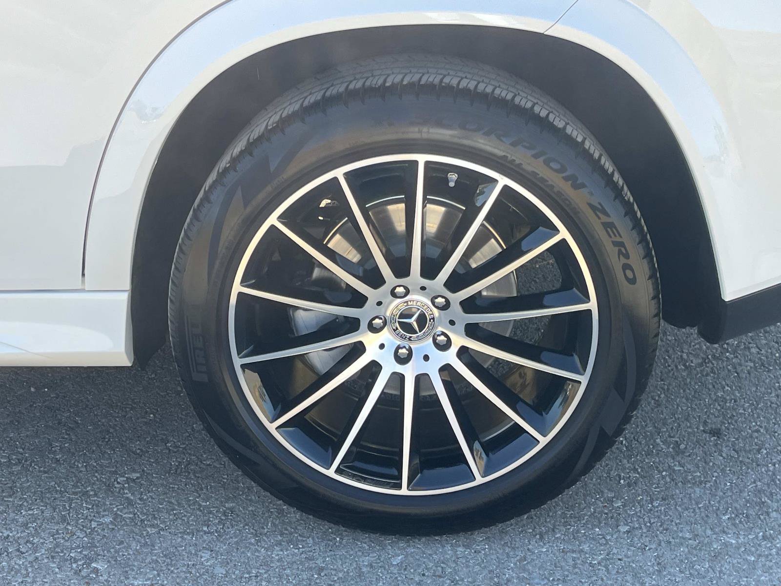 Certified 2020 Mercedes-Benz GLE 350 4MATIC image 11