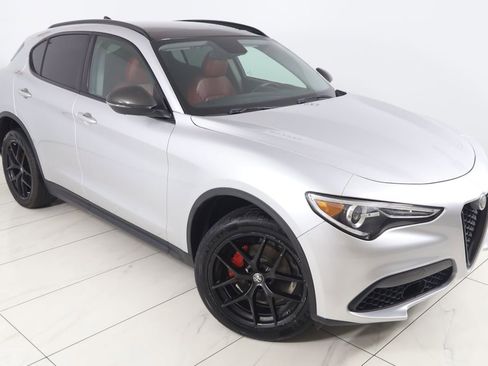 Used 2019 Alfa Romeo Stelvio w/ Nero Edizione RWD image 16