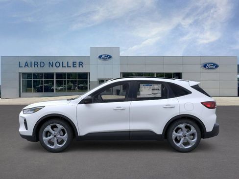 New 2025 Ford Escape ST-Line w/ Equipment Group 301A image 3