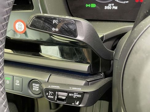 Used 2025 Porsche Panamera GTS image 40