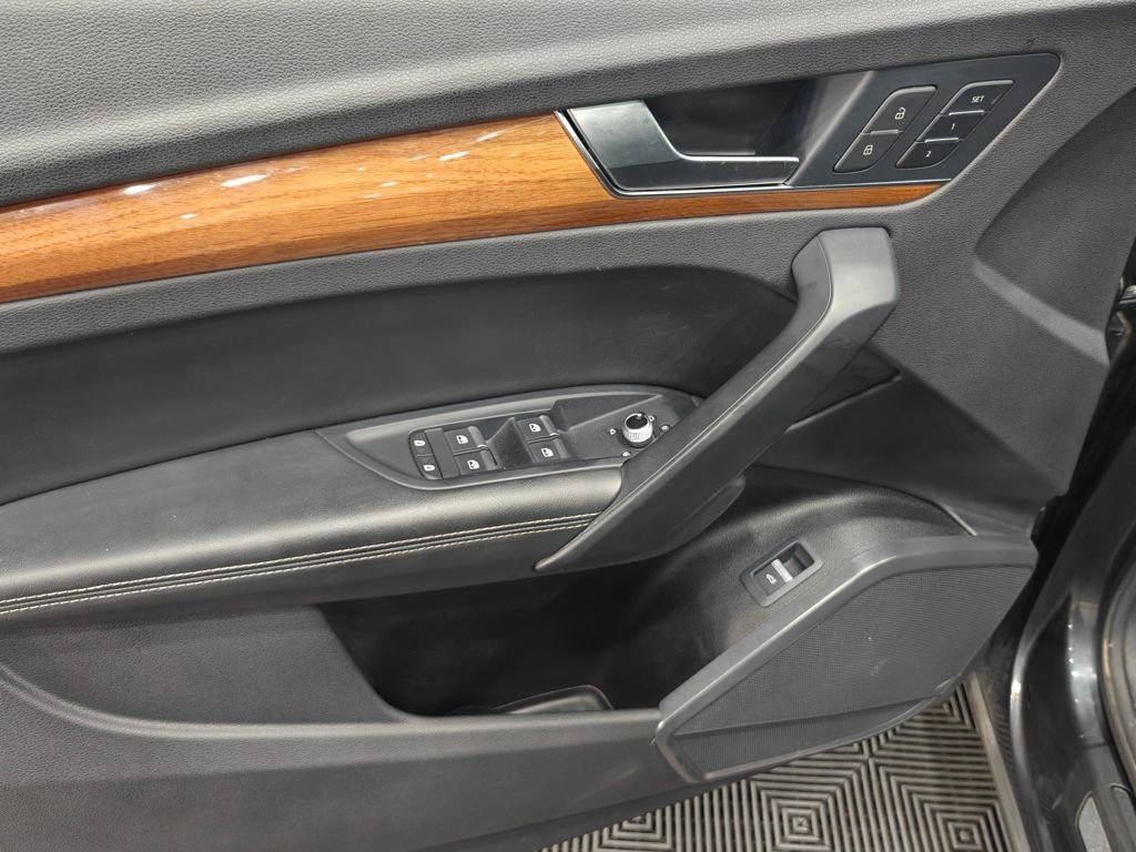 Used 2021 Audi Q5 2.0T Premium Plus AWD/4WD image 58