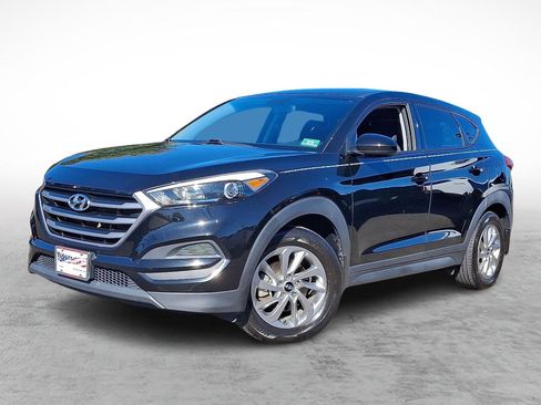 Used 2017 Hyundai Tucson SE image 1