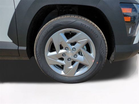 New 2026 Hyundai Kona SE image 11