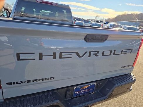 Used 2024 Chevrolet Silverado 2500 Custom w/ Custom Value Package image 29
