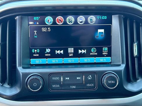 Used 2018 Chevrolet Colorado LT w/ Redline Special Edition RWD image 17