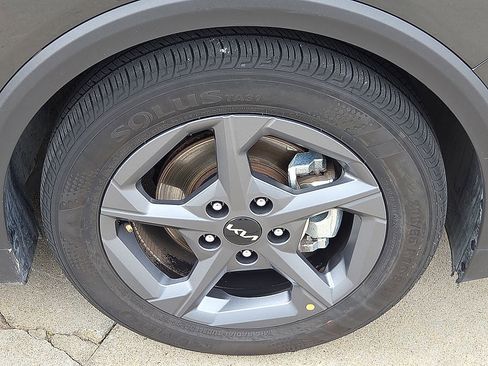 Used 2025 Kia K4 FWD image 7