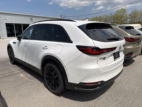 New 2026 MAZDA CX-90 Plug-In Hybrid w/Premium Sport AWD/4WD image 22