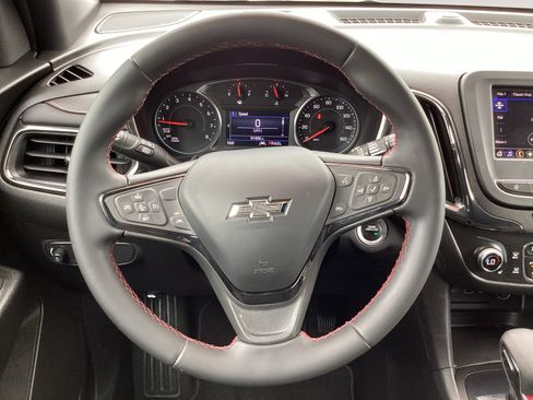 Used 2024 Chevrolet Equinox RS FWD image 18