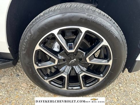 Used 2025 Chevrolet Tahoe RST w/ Comfort Package AWD/4WD image 45
