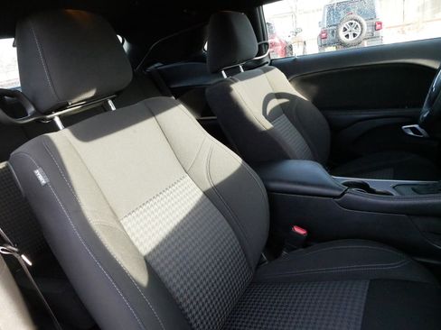 Used 2022 Dodge Challenger SXT w/ Blacktop Package image 11