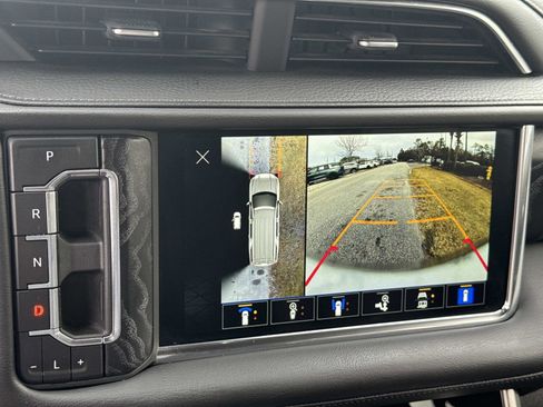 Used 2023 GMC Yukon XL Denali image 28