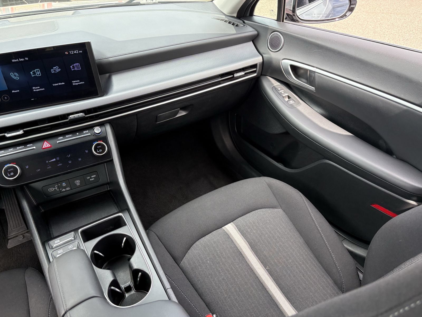 Used 2025 Hyundai Sonata SEL FWD image 17