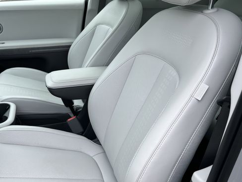 Certified 2024 Hyundai Ioniq 5 Limited AWD/4WD image 19