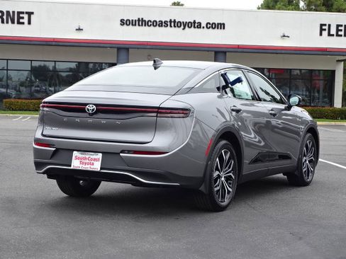 New 2026 Toyota Crown Xle image 4