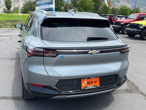 Certified 2024 Chevrolet Equinox EV LT AWD/4WD image 11