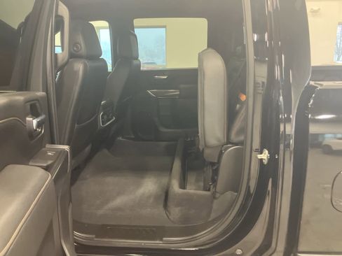 Used 2021 GMC Sierra 2500 AT4 w/ AT4 Preferred Package image 28