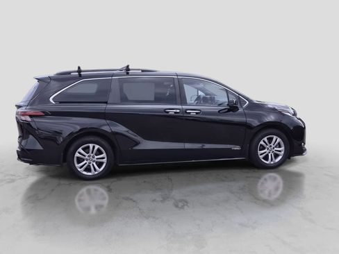 Used 2021 Toyota Sienna AWD image 9