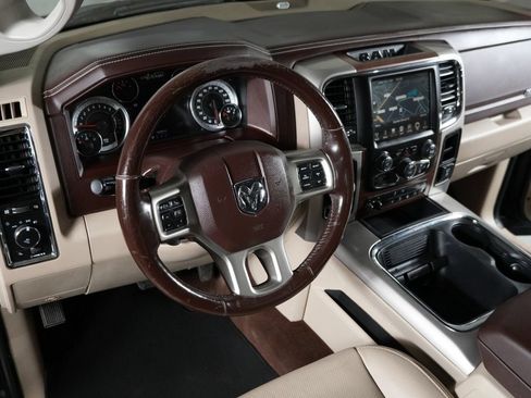 Used 2017 RAM 1500 Laramie w/ Convenience Group AWD/4WD image 15