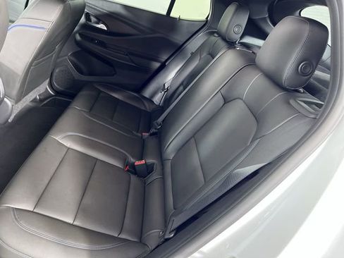 Used 2025 Buick Envista Sport Touring w/ Convenience I Package FWD image 23