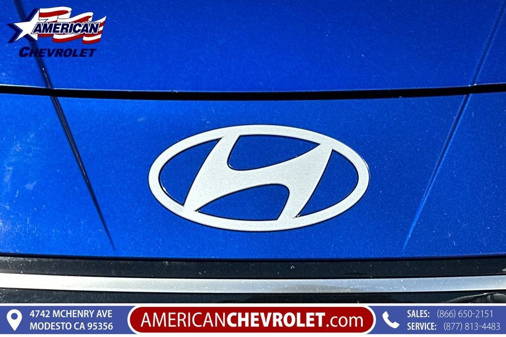 Used 2025 Hyundai Elantra SEL FWD image 39