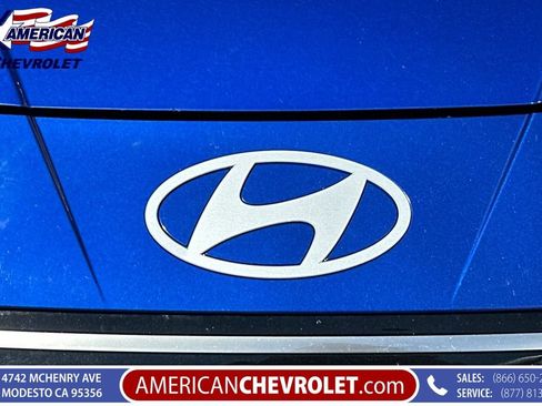 Used 2025 Hyundai Elantra SEL FWD image 39