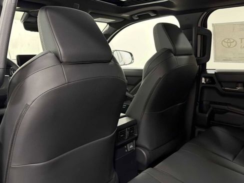 New 2026 Toyota 4Runner Limited AWD/4WD image 27