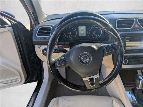 Used 2012 Volkswagen Eos Executive image 12
