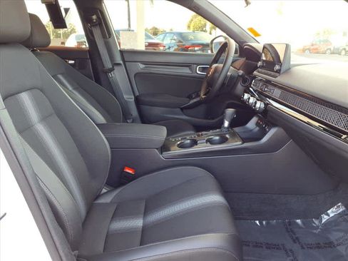 Used 2025 Honda Civic Sport image 22